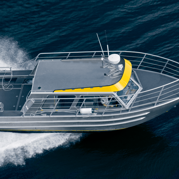 Understanding the Differences Between Aluminum and Fiberglass Boats