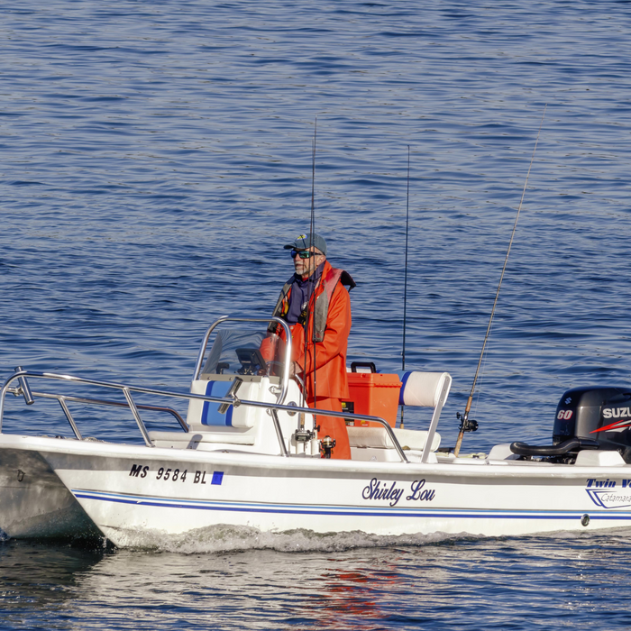 Comparing Catamarans and Monohull Fishing Boats