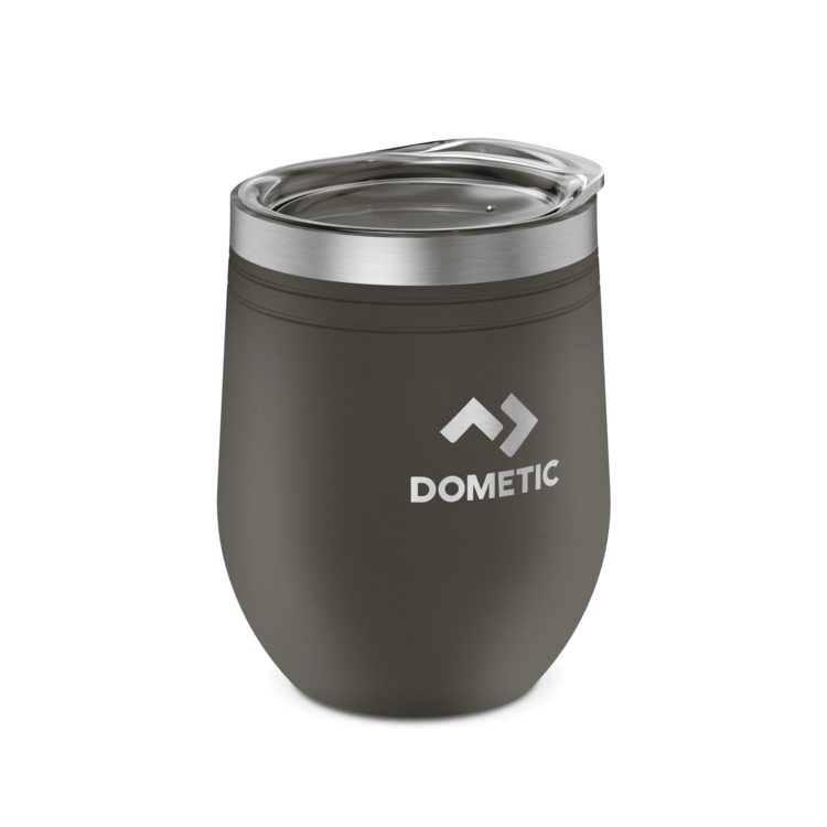 Gray tumbler with clear lid on a white background, featuring the Dometic logo.